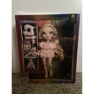 Rainbow High Victoria Whitman Fashion Doll Freckles 2022 With Accessories New